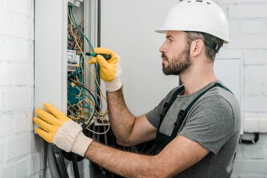 Techniques For Fixing Damaged Switches And Receptacles Rosharon, TX Techniques For Fixing Damaged Switches And Receptacles Rosharon, TX