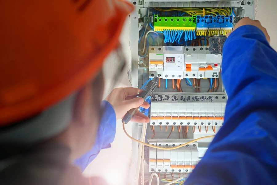 What To Expect During A Home Electrical Installation Service in Rosharon, TX